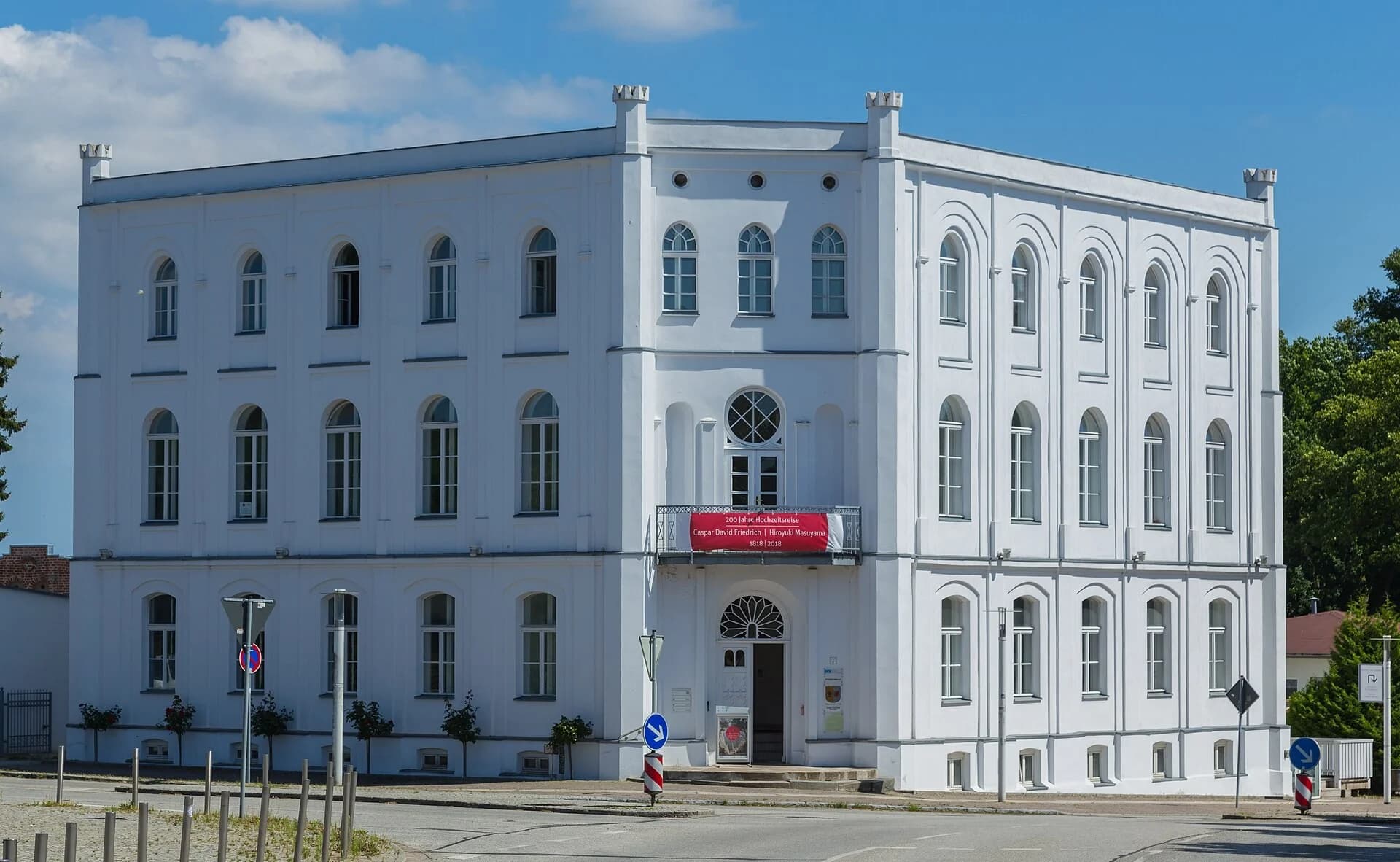 Weiße Architektur am Circus in Putbus